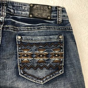 Live Hard Jeans Womens size 8 Embellished Pockets